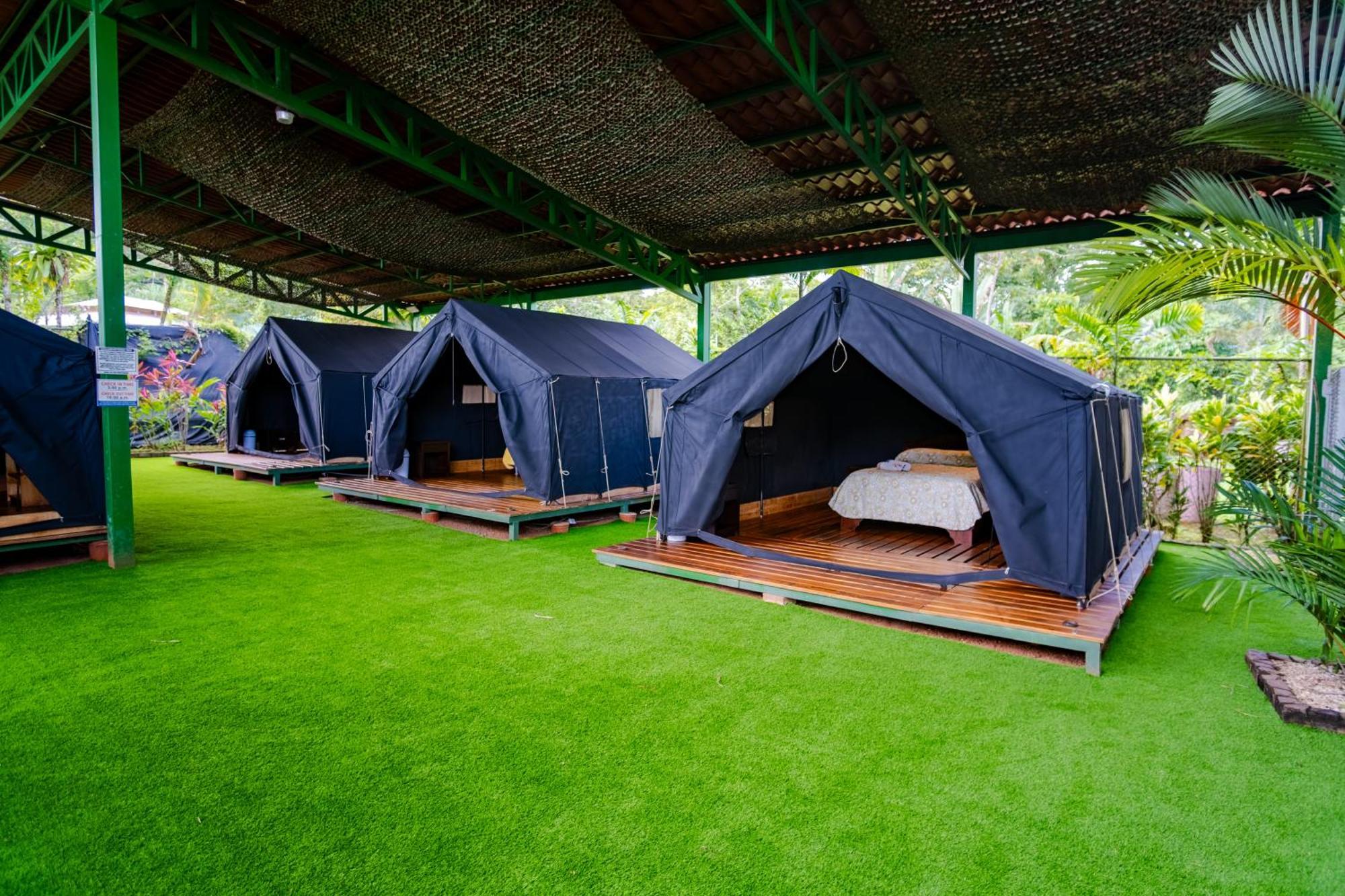 阿雷纳背包客度假村旅馆 La Fortuna 外观 照片 Campsite at the resort