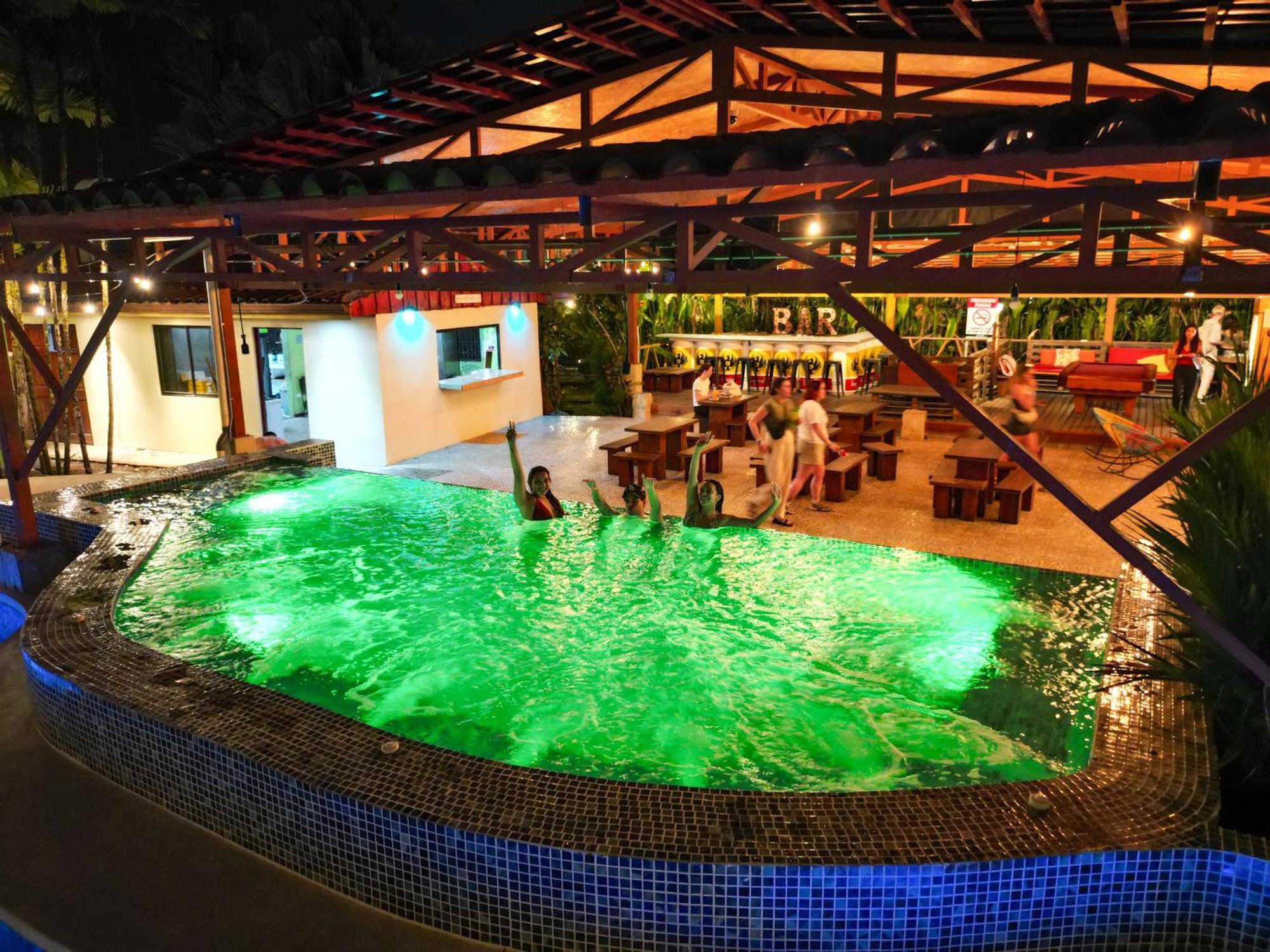 阿雷纳背包客度假村旅馆 La Fortuna 外观 照片