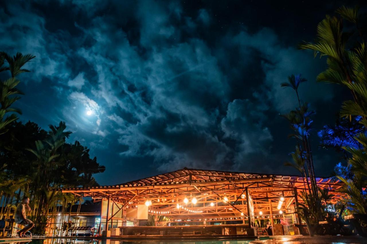 阿雷纳背包客度假村旅馆 La Fortuna 外观 照片 The stage at the Amphitheater